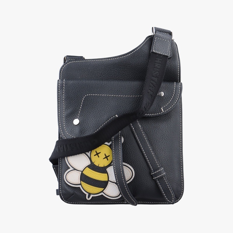 サドル ビーブラックレザー03-BO-1128中古