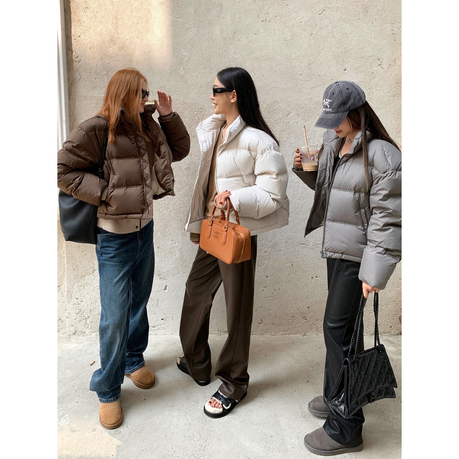 女性2023冬新しい小さなスタンドカラーショートブレッドジャケット ヨーロッパとアメリカスタイルの90ホワイトダックダウンダウンジャケット ダウン パーカー アウター メガ割 ジャケット ダウン