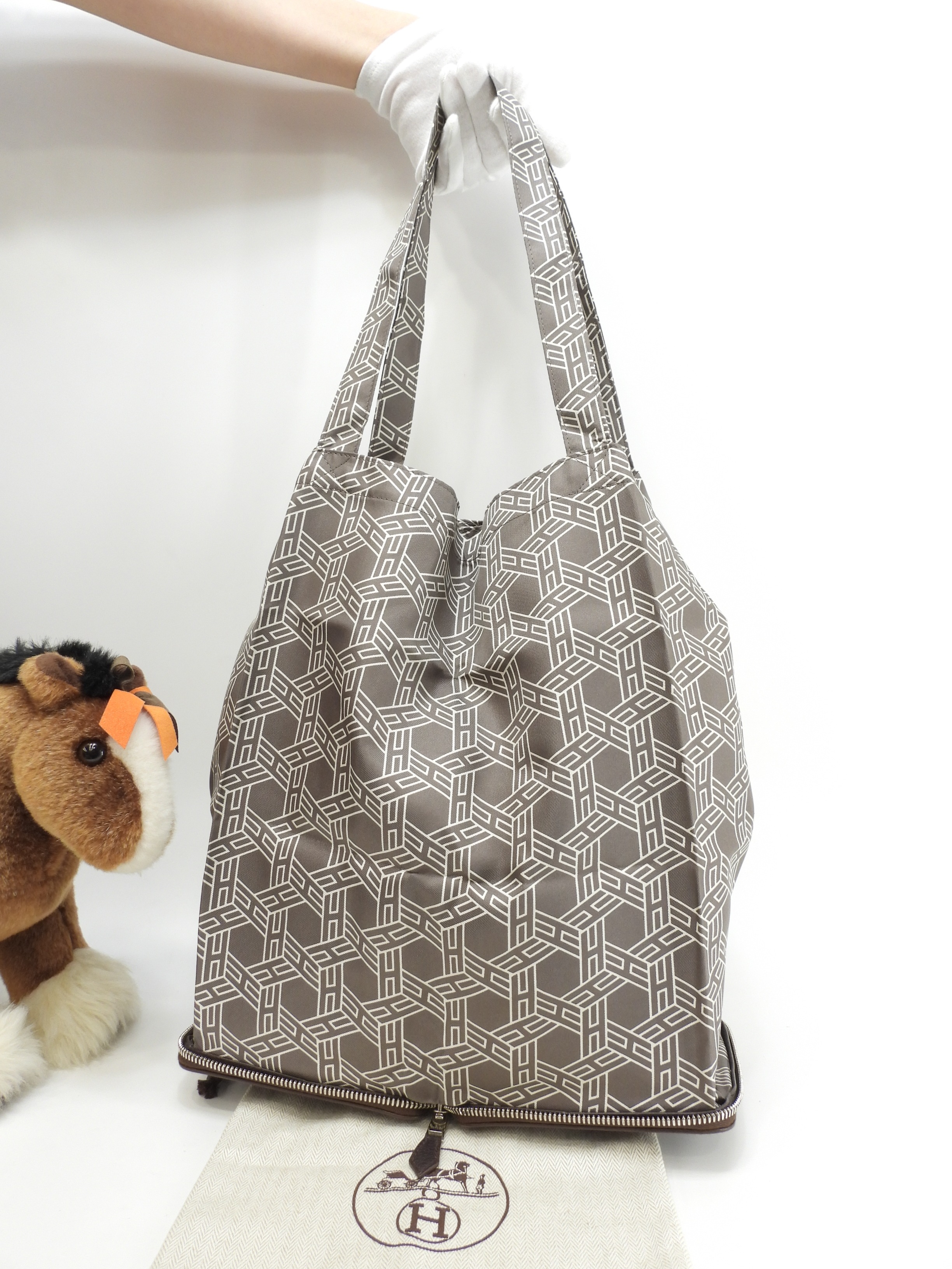 シルキーポップ エコバッグ シルク灰白レザー茶 折畳みハンドバッグ 極美品@ 14