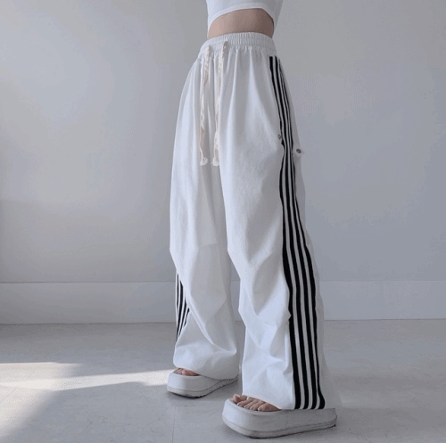 【樽調節可能】男女共用ワイドトラックパンツ
