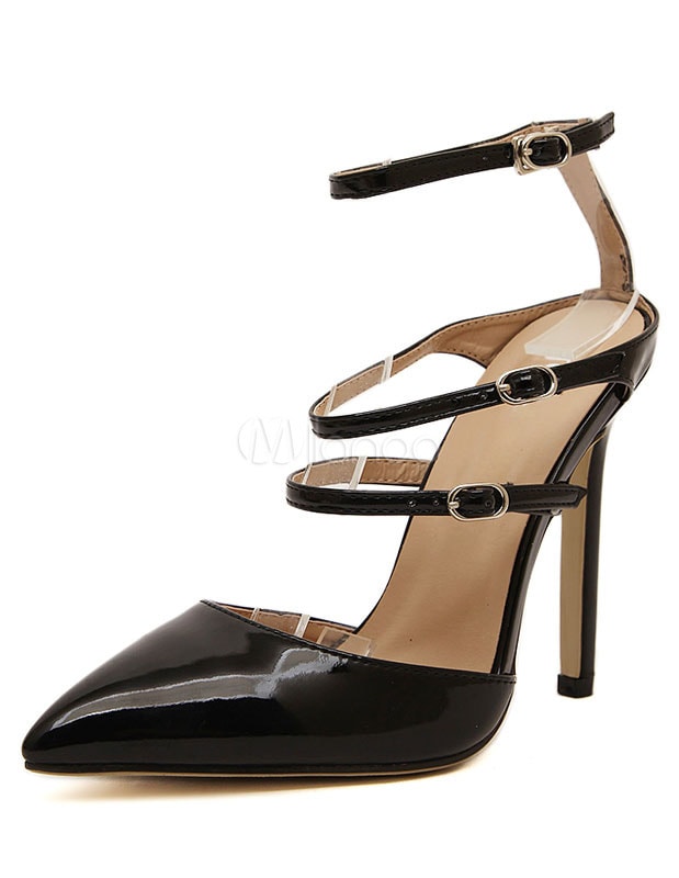ブラックパテントPUアッパー女性の先のとがったつま先の靴