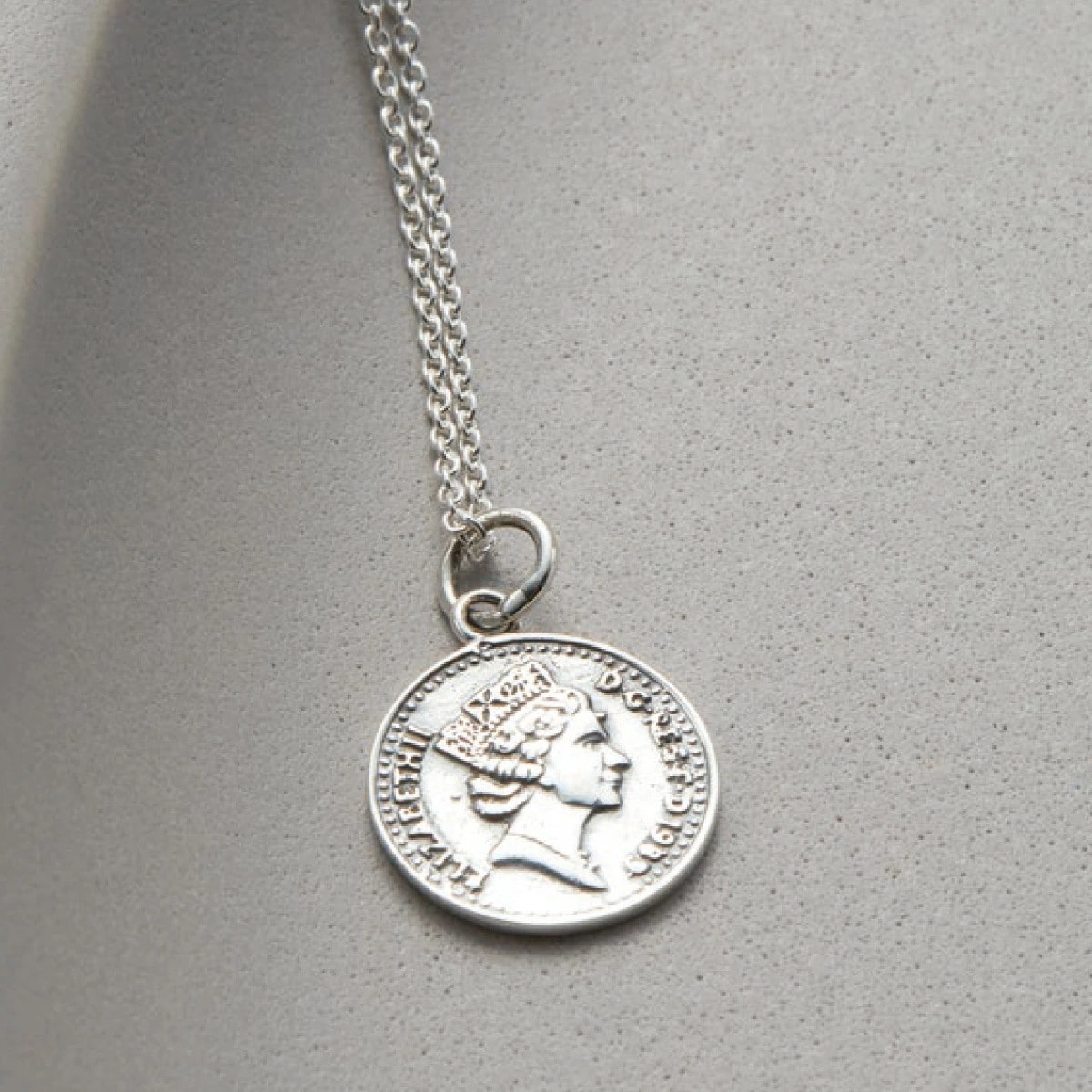 ネックレス レディース シルバー925 コイン 硬貨 エリザベス リバーシブル シンプル ラウンド