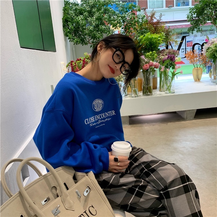 トップス プルオーバー トレーナー スウェット ミディアム丈 ミドル丈 袖あり 長袖 ボリューム袖 ラウンドネック ワイド 綿 かわいい シンプル カジュアル おしゃれ お洒落 かっこいい レトロ 7,411円