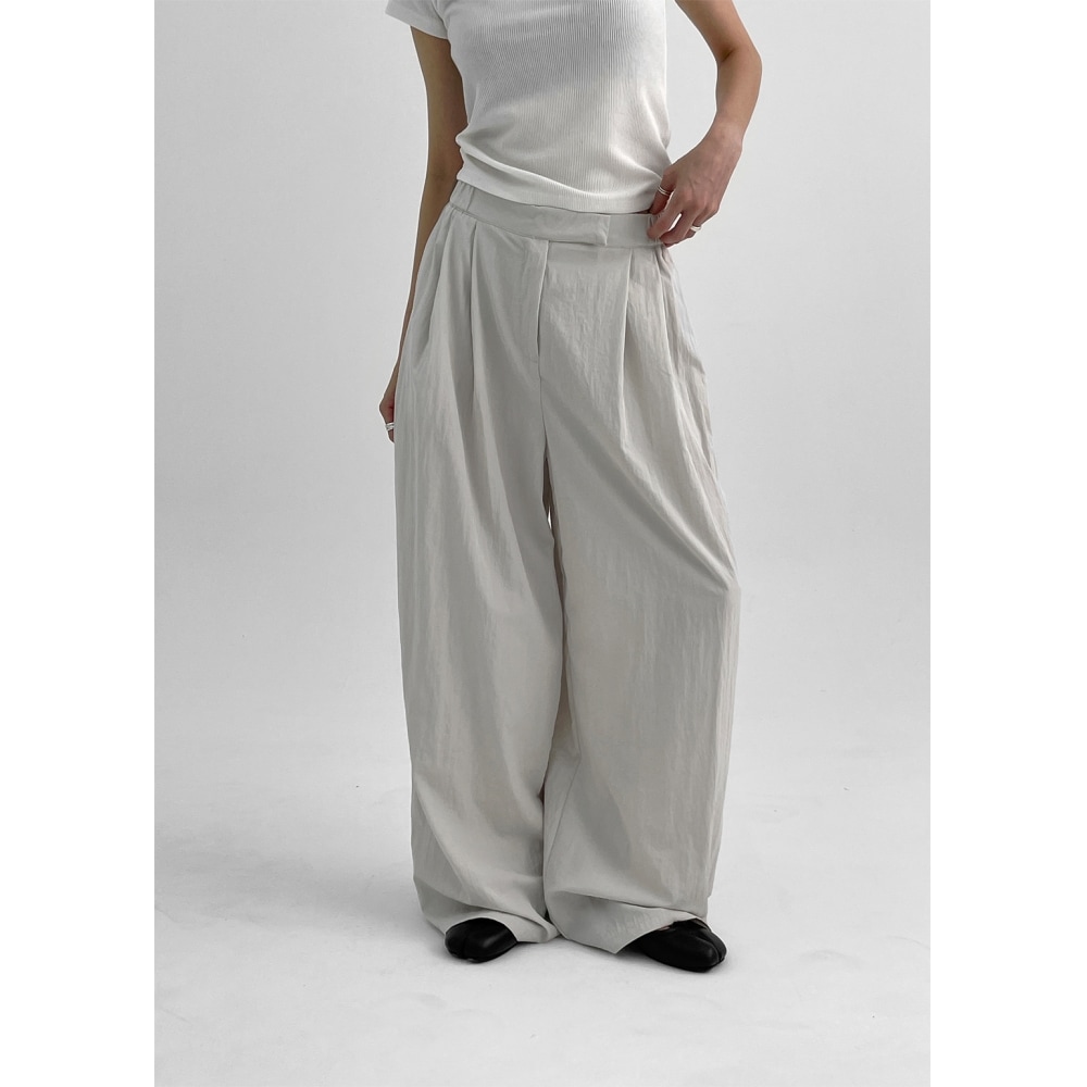 ブラックアップユニフィットピンタックバックバンディングナイロンスラックス