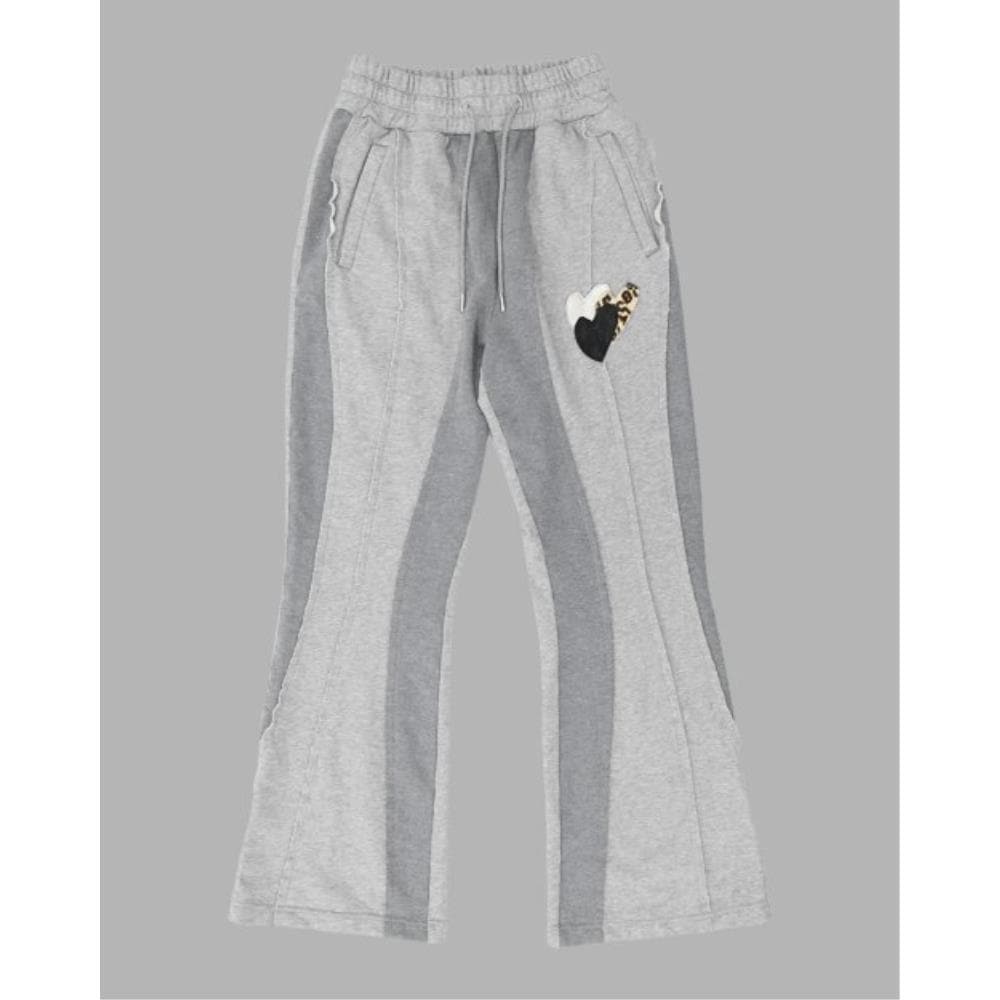 THE MUSEUM VISITOR LEATHER PATCH SWEAT PANTSGREY 07957