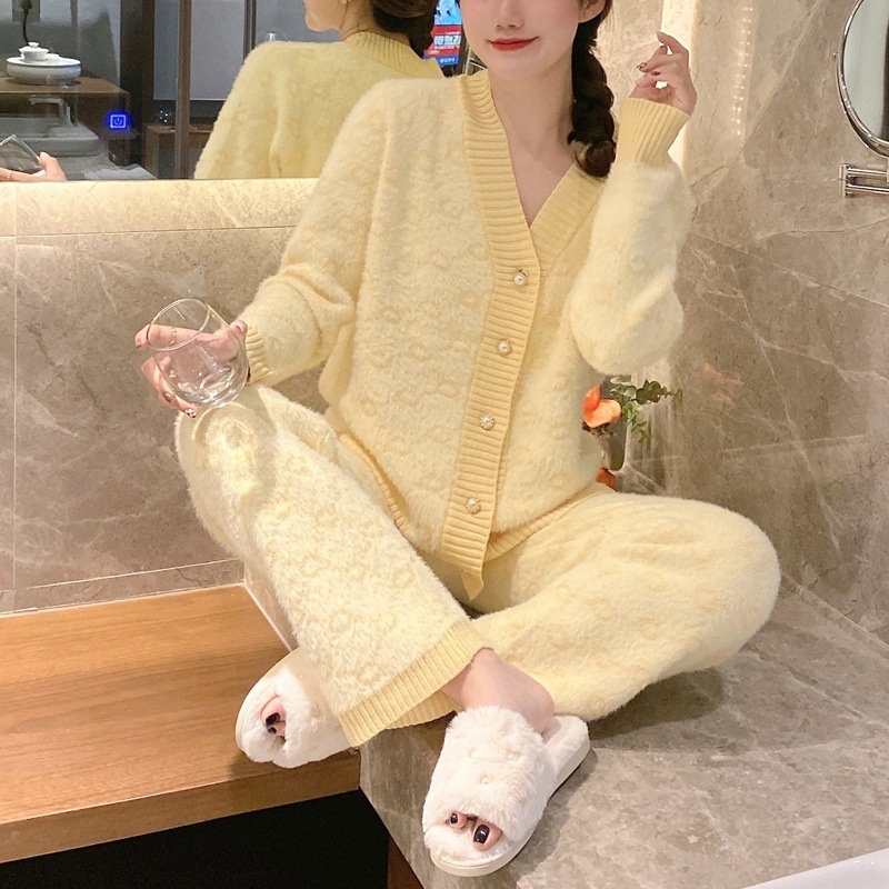 パジャマ ソフトパジャマ ナイトウェア 部屋着 もこもこ 黄色 イエロー 青 ブルー 韓国 レディース オルチャン ルームウェア 寝巻き 袖あり 長袖 Vネック ストレート Iライン