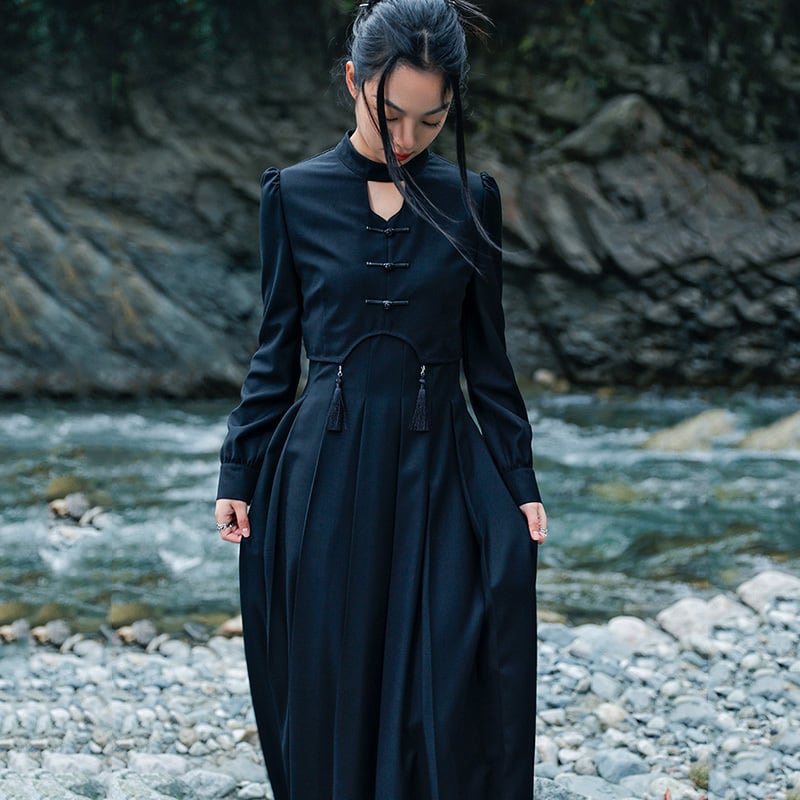 チャイナ風ワンピース フェイクレイヤード レトロ ブラック 黒い デザイン性あり 個性的なデザイン ステージ衣装 演出衣装 イベント こせい 個性 特徴あり 新作 TV 主演 ステージ衣装 舞台 お