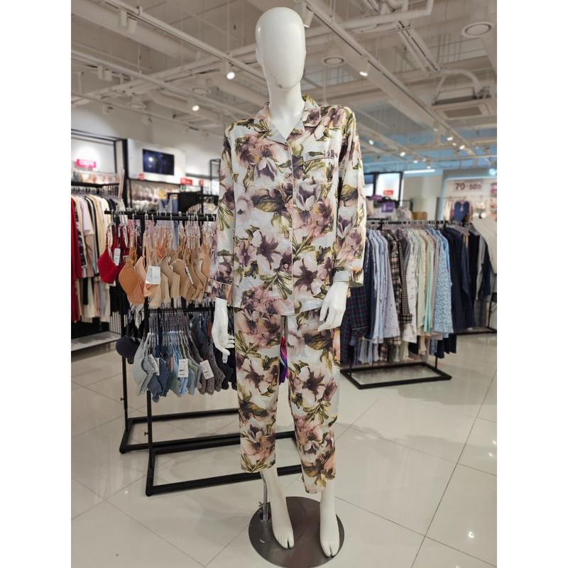 [始興店]サテンフラワーブラックラベル女性パジャマWP8793E