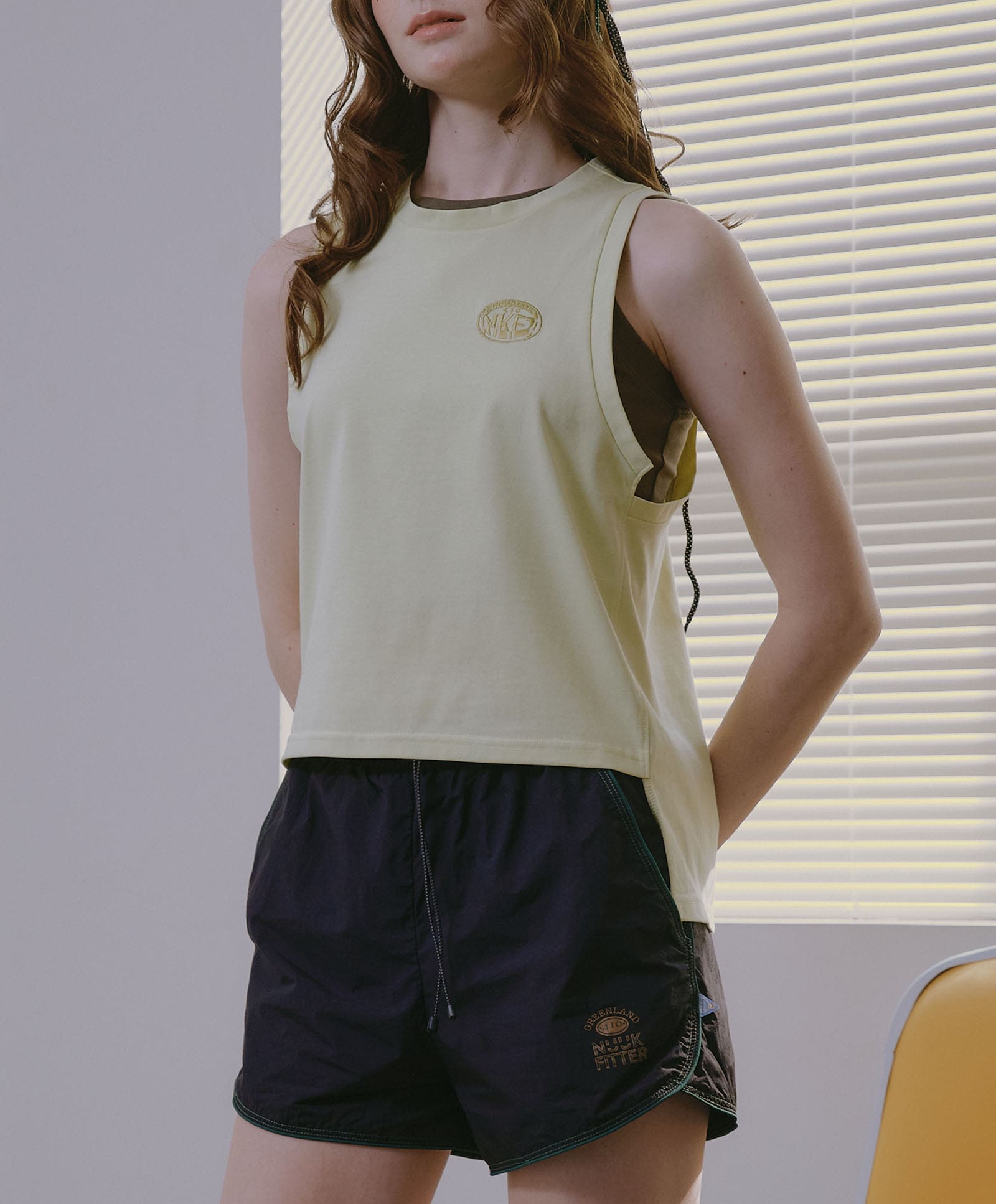 NKFT LAYERED SLIT SLEEVELESS_WOMEN [LEMON]