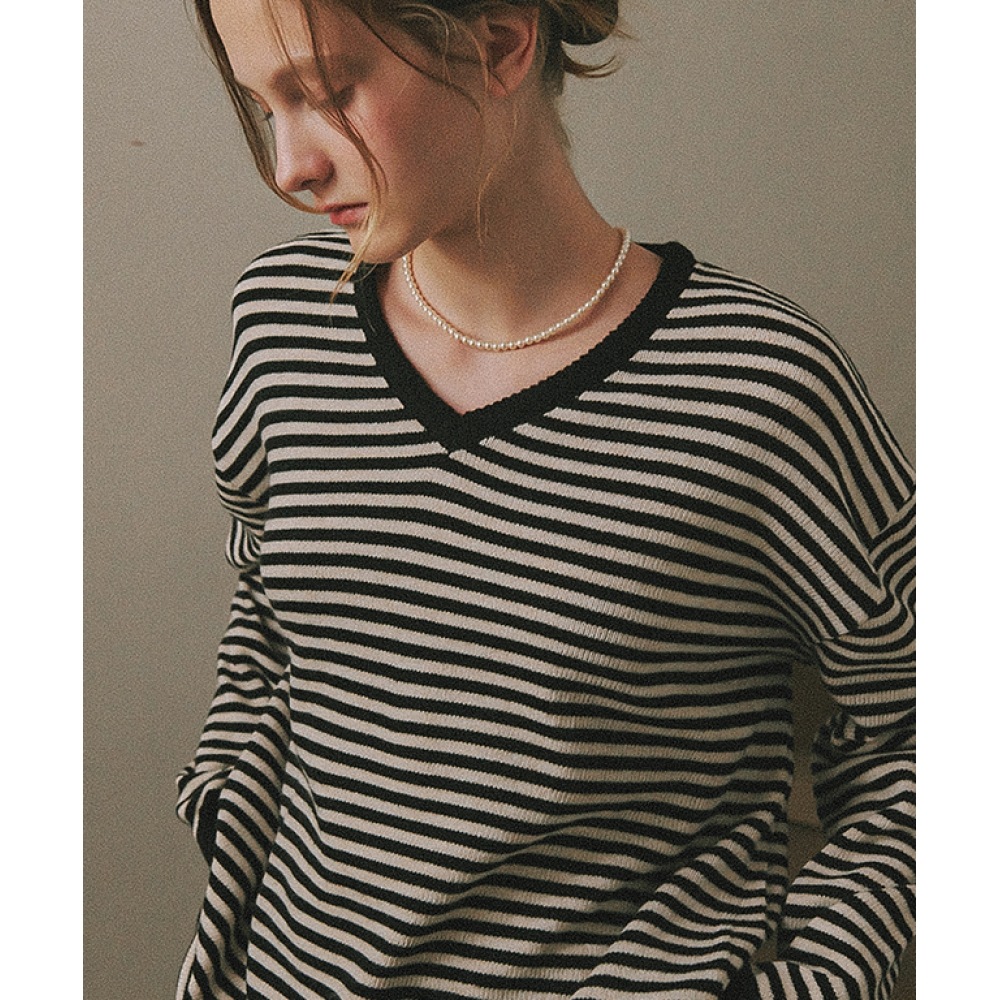 ロンロンストライプ Vネックルーズフィットニット ブラックストライプ