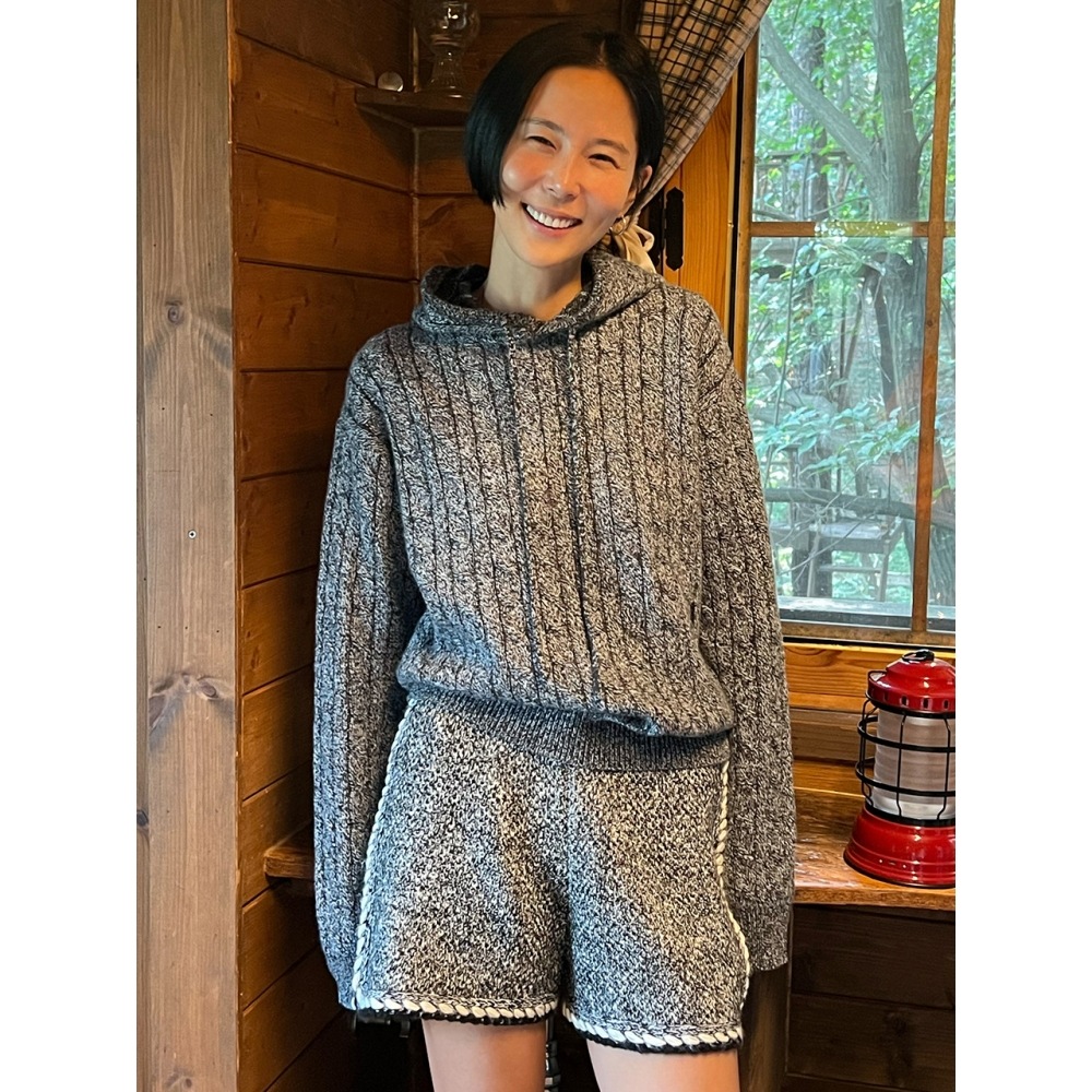 AND YOU プラガーケーブル ウールニットフード (Melange gray Dusty pink)