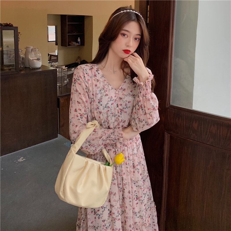 花柄ワンピース ワンピース ロングワンピース ロング丈 袖あり 長袖 萌袖 Vネック 襟なし Aライン アジアン キュート 個性的 ピンク ブルー S M L エレガント こなれ感 フェアリー