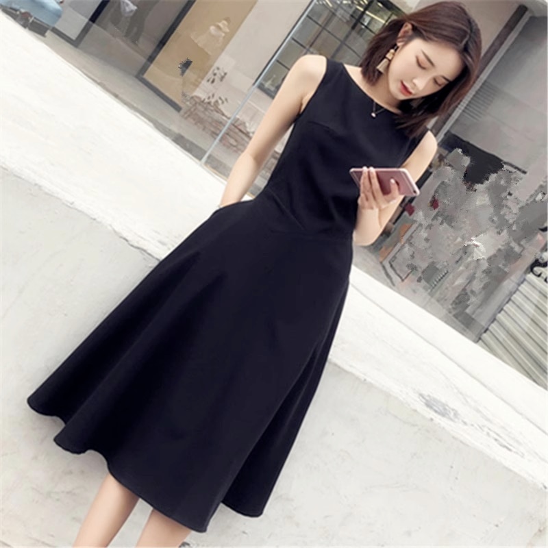 ワンピース フレアワンピース 袖なし ノースリーブ Uネック ラウンドネック 切り替えデザイン ウエストマーク バックシャン バックコンシャス かわいい 大人可愛い きれいめ シンプル 大人 上品