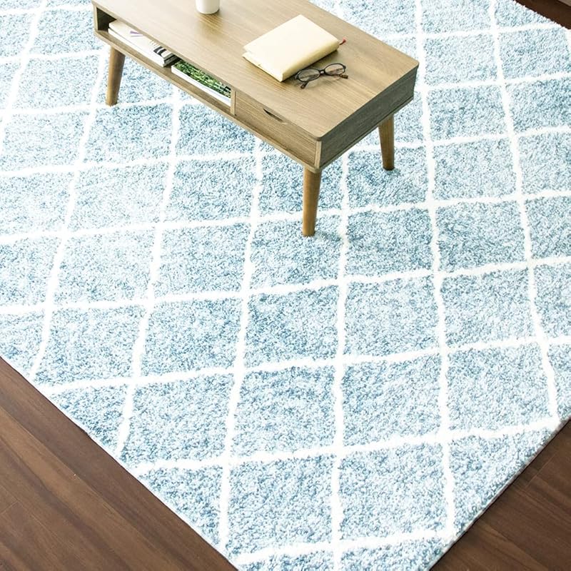 即納：アイリスプラザ 細く短い毛足のジャガード織りでさらっと快適 185×185cm ネイビー 幾何学柄がお部屋をスタイリッシュに演出 防ダニ加工でいつでも清潔 ミックスカラーの糸で単色糸では出せな 7,975円