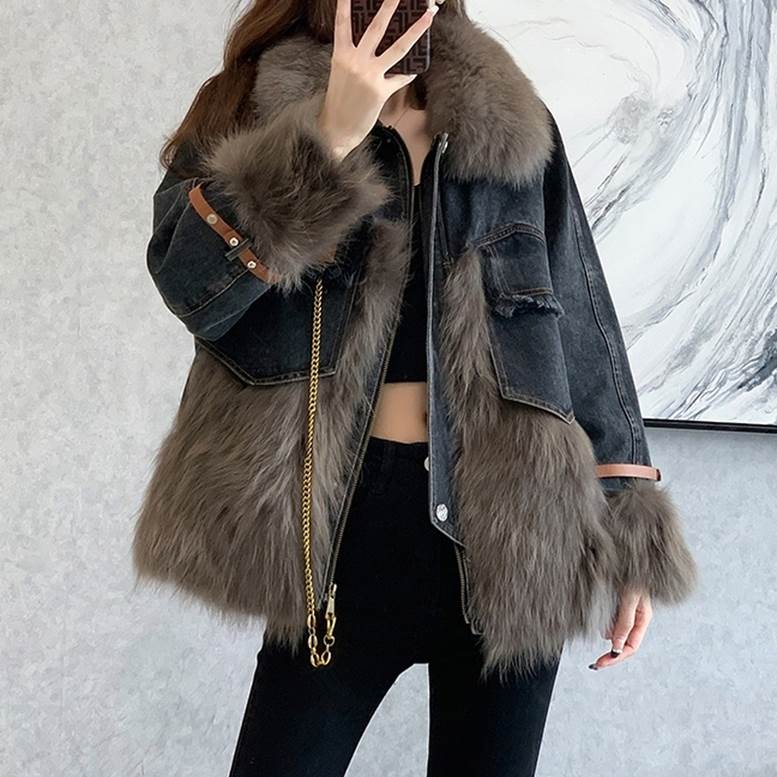アウター ジャケット レディース ファーデザイン 秋 冬 デニム ジャケット フェイクファー ポケット チェーン ライトアウター ビッグシルエット 個性的 襟付き ドロップショルダー長袖 大人可愛い 6,872円