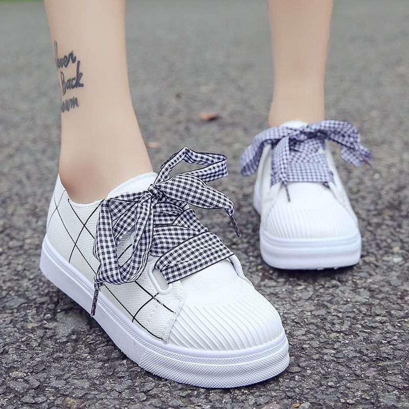スニーカー 厚底スニーカー ダッドスニーカー ローファーフラットシューズ新しい弓学生の靴ボードシューズ百レースアップカジュアルシューズの韓国語版フラットボトム女性の靴 フラットパンプス スタイルアップ
