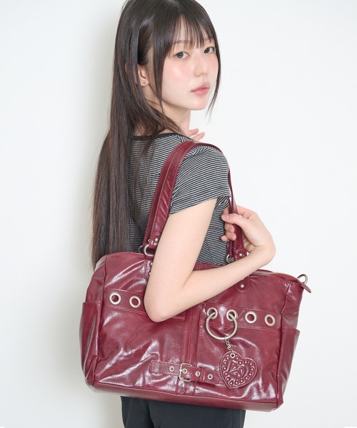 【ILLIGO】 HEART CHARM EYELET SHOULDER BAG BURGUNDY 正規品