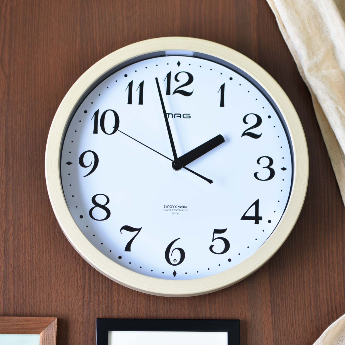掛け時計 電波時計 直径30cm 自動点灯 灯 ライト付 時計 電波 壁掛け時計 ウォールクロック 壁掛け とけい クロック アナログ 木目調 シンプル 掛時計 ステップ秒針 ライト 点灯