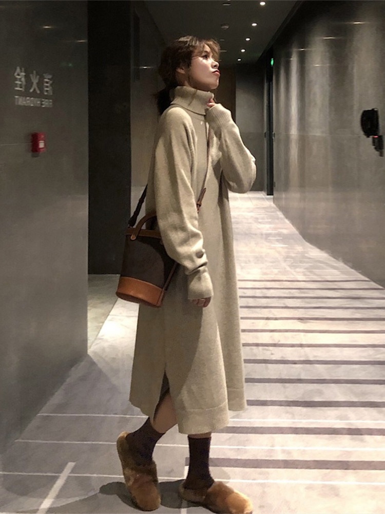 コートロングニットセーターワンピースシーズンフレンチロングスカートとハイネックブラックワンピース子供ボトムの内側