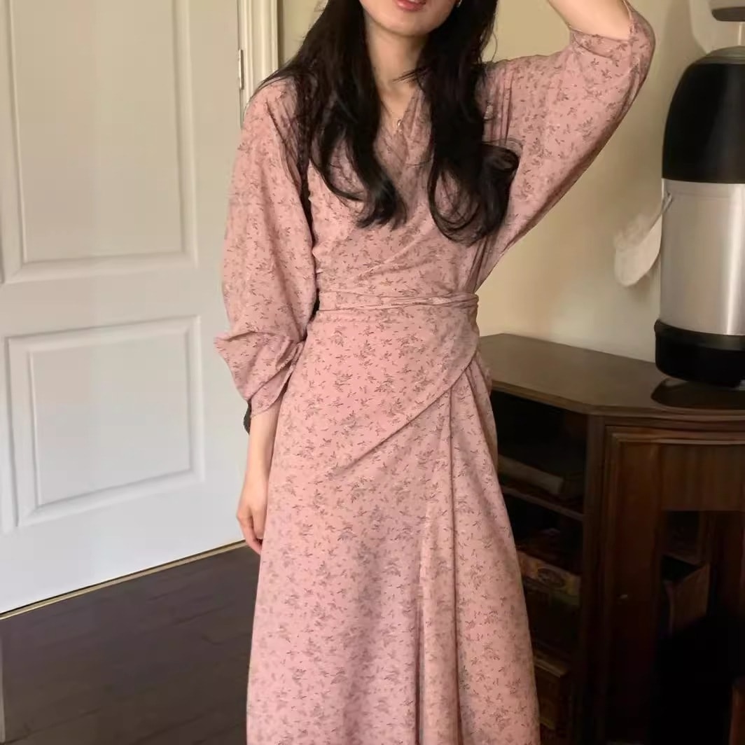 花柄ワンピース レディースファッション ロングワンピース クロスバンドv襟巻きウエスト痩せ見えミディアム花柄ワンピース