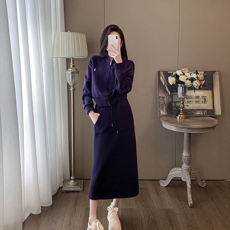 女性用カジュアルスポーツスーツ2024秋スウェットシャツとスカートの2点セット