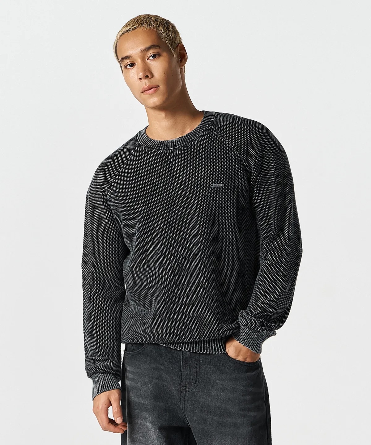 エッセンシャル マッスルフィット ニット (Charcoal)