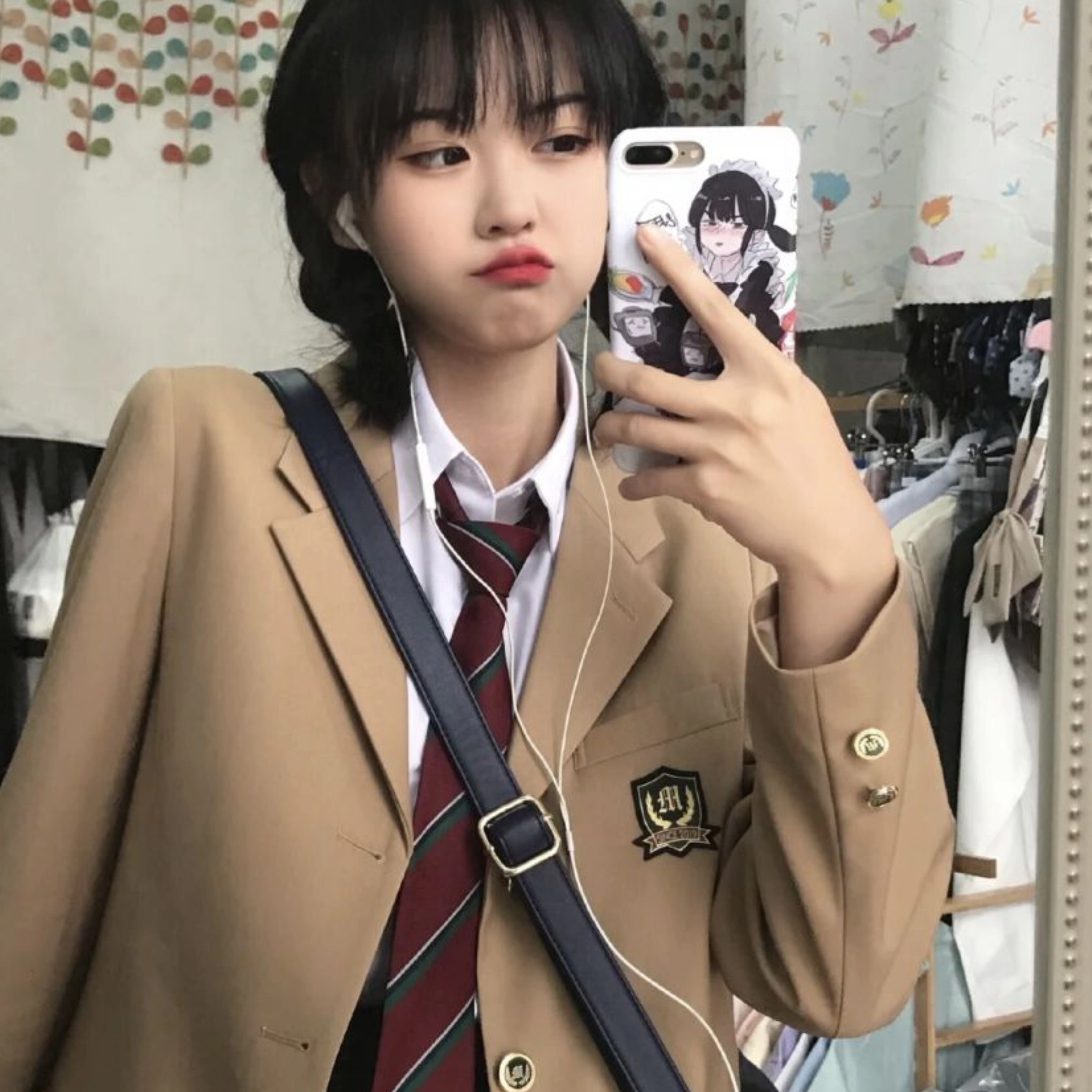 【限定販売】2025 長袖 韓国っぽ 可愛いテーラードジャケット スラックスアウター おしゃれ かわいいシルエットカジュアル ゆったり ユニセックス サイズオフィス OL 通勤 学生ファッション レデ