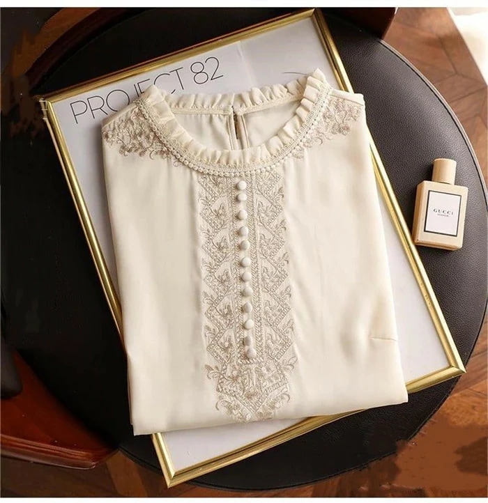 【20点セット】フリル襟ブラウス 光沢感 レディース 長袖 刺繍ブラウス シフォン 花柄刺繍 華やか トップス スーツインナー フリル襟 通勤 オフィス 仕事 OL おしゃれ 大人可愛い ゆったり カ