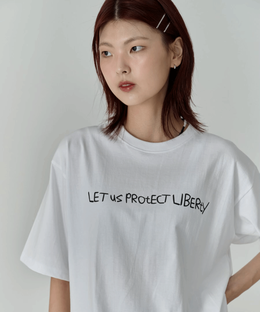 ラッフルレタリングロゴ半袖Tシャツ[ホワイト]