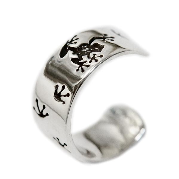 蛙 フロッグ 足跡 金運 縁起物 メンズ シルバー925 イヤーカフ