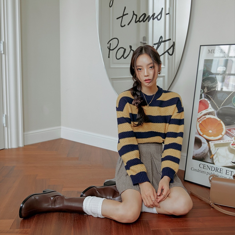 ボーダー柄ラウンドネックプルオーバー