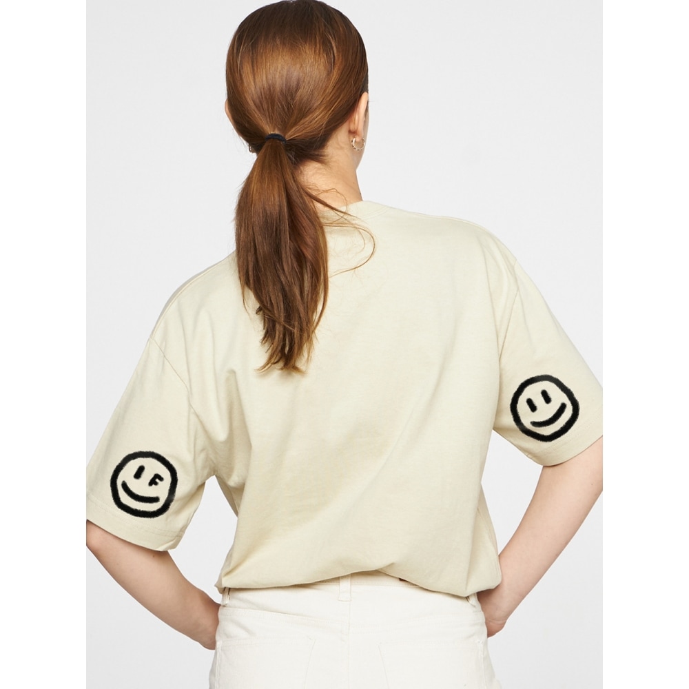 GRAVER エルボースプレードットスマイル半袖Tシャツサンドベージュ