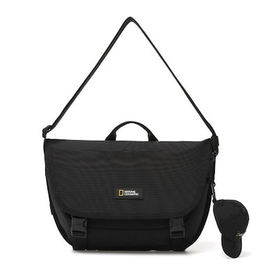 美品 HERMÈS 魚デザイン 陶磁器灰皿　アッシュトレイ 美品 HERMÈS 魚デザイン 陶磁器灰皿 アッシュトレイ