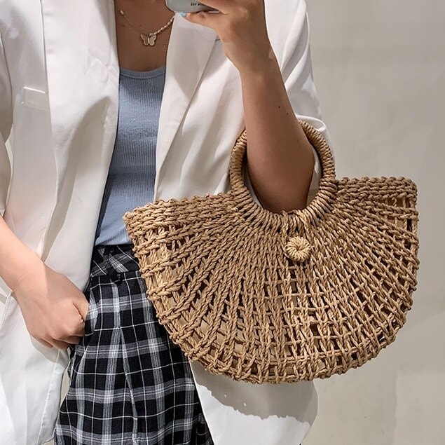 2色 ハンドバッグ レディース ミニバッグ 小バッグ 大人 軽量 小さめ カジュアル かわいい おしゃれ お財布 スマホ 旅行 韓国ファッション ラウンド型 丸型 ハーフムーン ボタン カゴバッグ 小