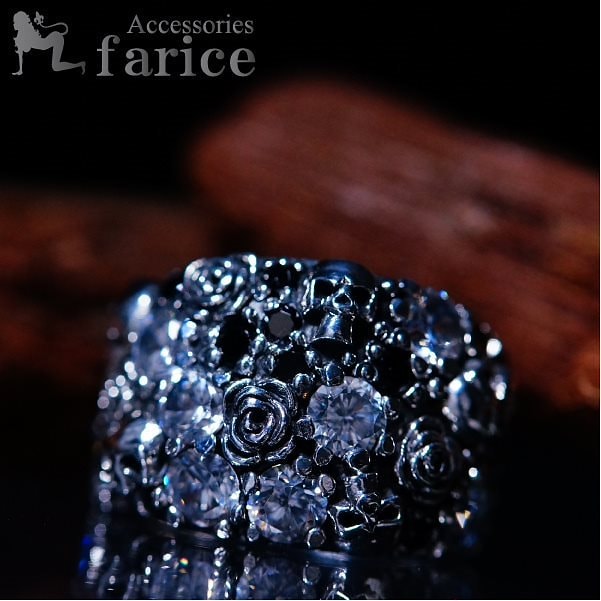 ローズ(薔薇)&スカル(骸骨) ゴシック調デザイン ホワイト＆ブラックキュービックジルコニア装飾 ラグジュアリー メンズ シルバーリング 8,534円