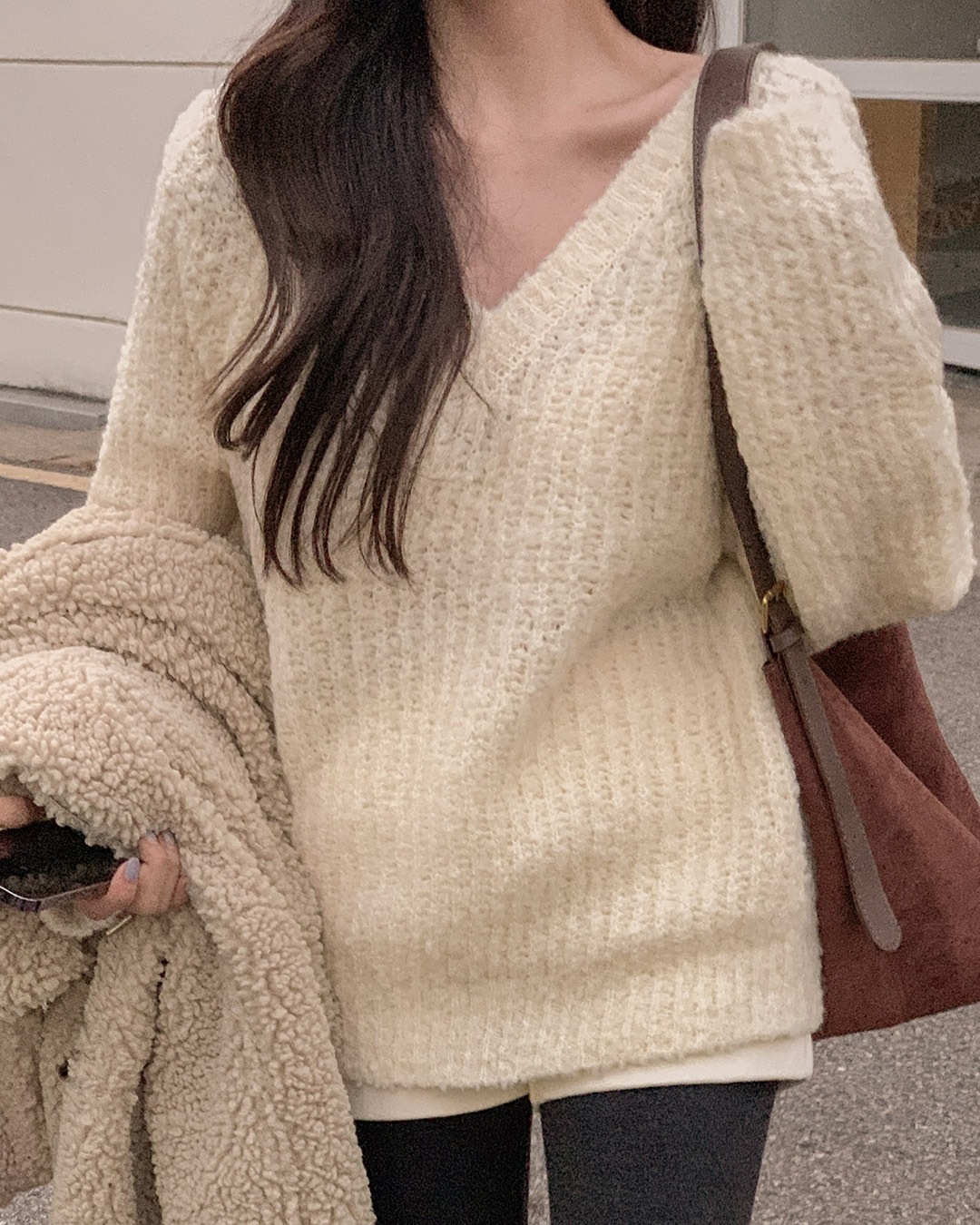 ルーズフィットVネックニット韓国ファッション レディース