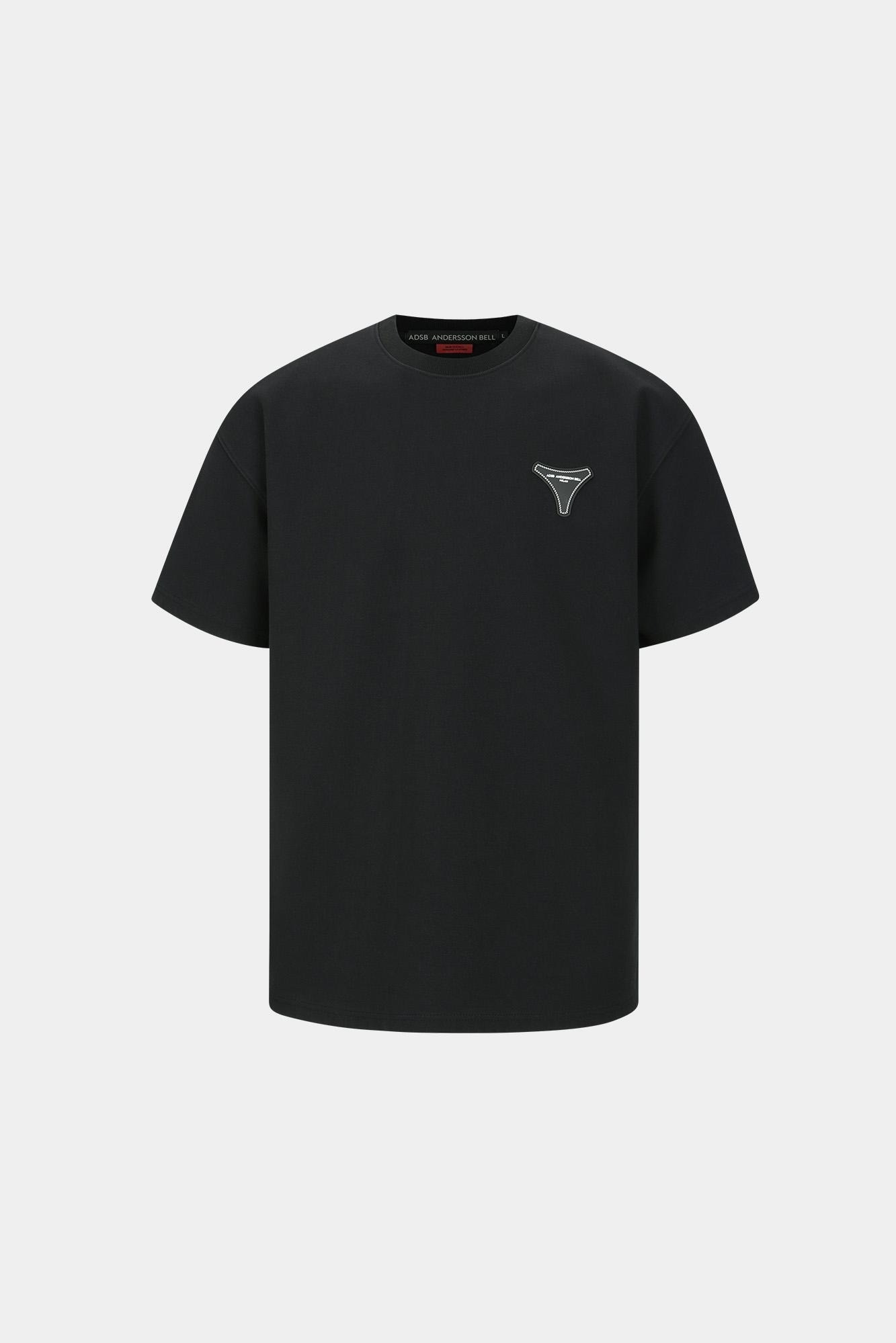 【ANDERSSON BELL】 UNISEX STOOL PATCH LOGO T-SHIRTS : BLACK