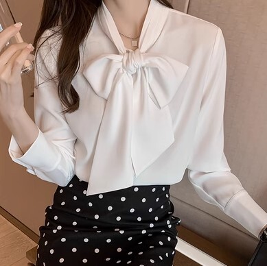 ボトリング ブラウス 長袖 シフォン リボン かわいい 大人可愛い きれいめ シンプル カジュアル 大人 上品 おしゃれ お洒落 かっこいい レトロ 大人女子 こなれ感 ラフ ラブリー キュート