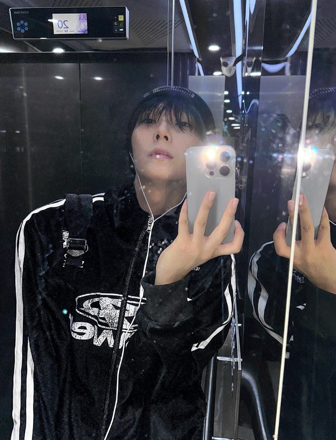 [COSYHARU公式]Bellure Track Jersey