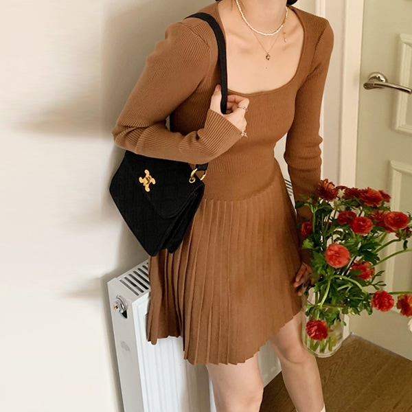 韓国ファッション スクエアネック プリーツしわ ニット ワンピース