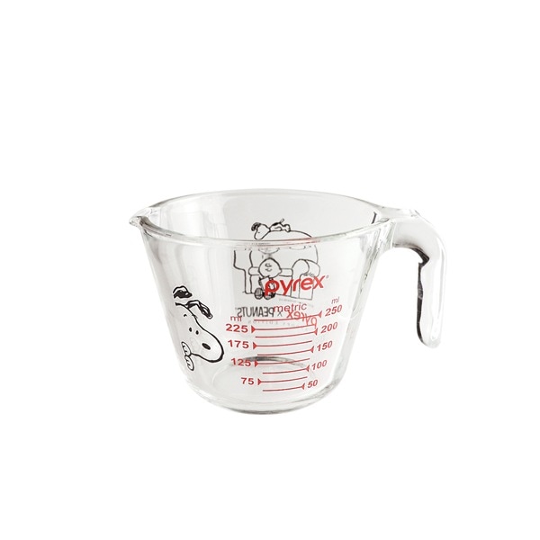 Qoo10] Pyrex パイレックススヌーピー耐熱ガラス計量カッ