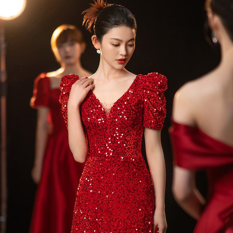 トーストウェア 2024 新しい花嫁レッドスパンコール結婚式のイブニングドレス宴会気質ホストイブニングドレスドレス