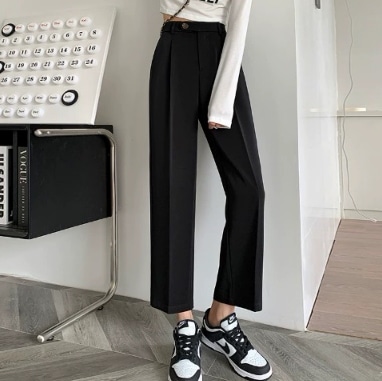 ８分丈 ストレートパンツ クロップド丈 カジュアル パンツ スリム 細身 ストレート スマート ポケット ハイウエスト 薄手 かわいい 大人可愛い きれいめ シンプル カジュアル 上品 おしゃれ
