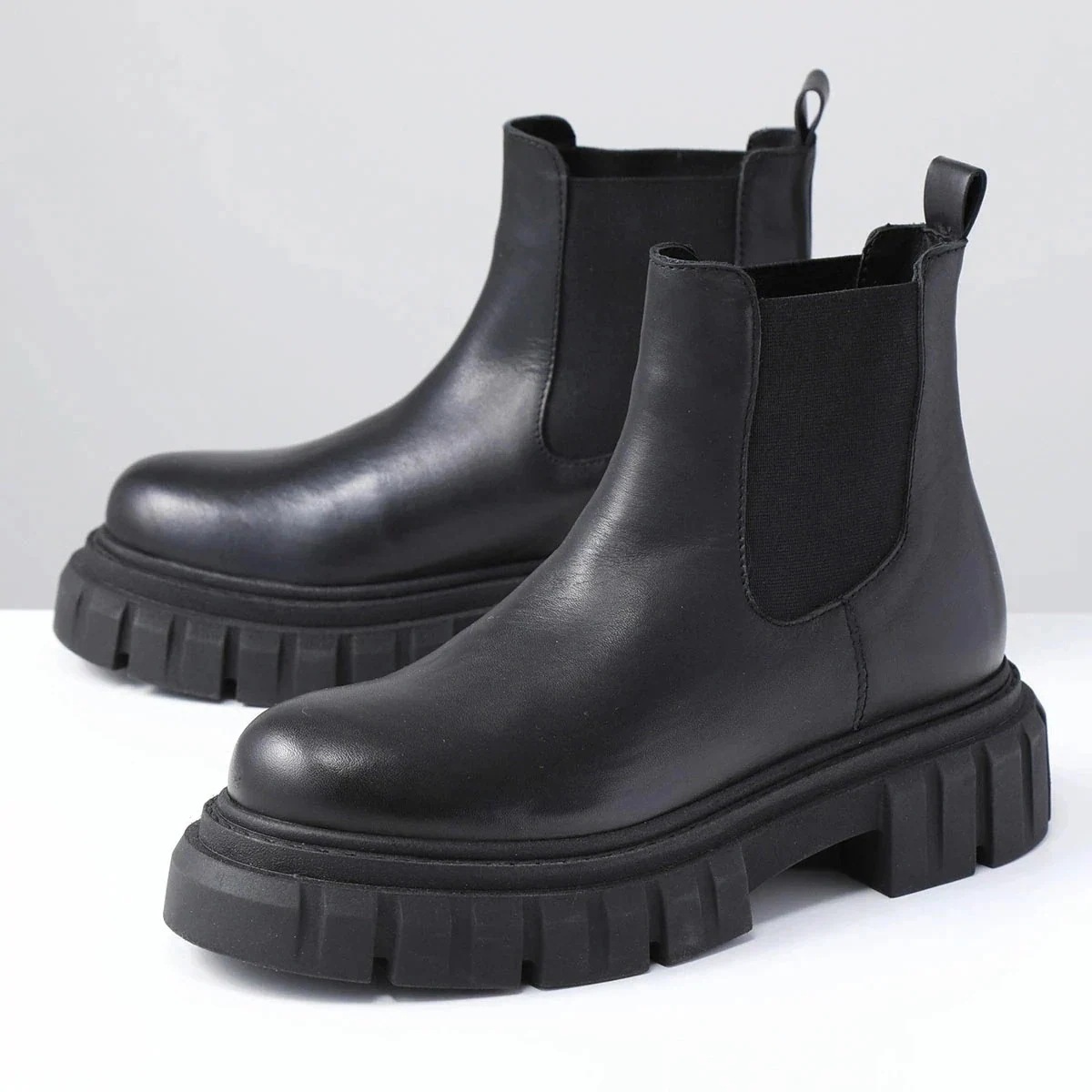 QUSHELI クシェリ ショートブーツ 36620 レディース レザー サイドゴア チェルシーブーツ トラックソール 靴 1-BLACK 【mega】