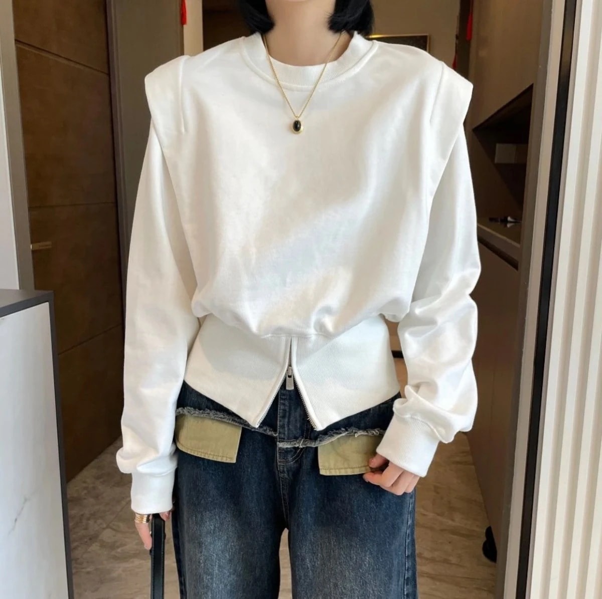 飛飛袖デザイン感小衆衛衣女の新ジャケット純色長袖上着