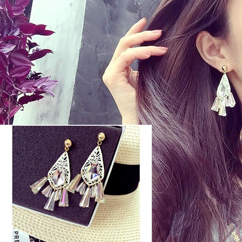 アルベルティーナファッションピアス 1ペア販売 両耳 チャーム 揺れる スタッドピアス キャッチ 綺麗 上品 大人 プレゼント 女性 レディース アクセサリー ギフト ew-00-00576xx