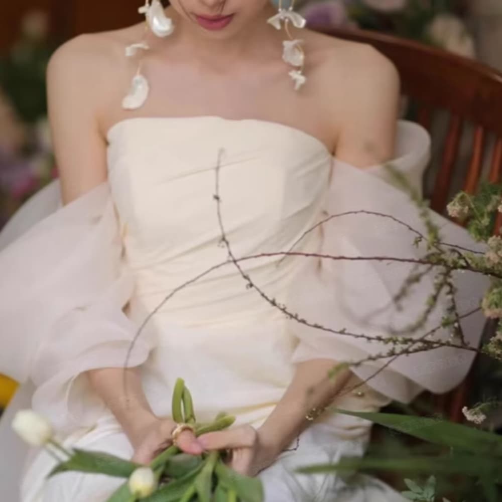 ドレス ワンピース ウェディング パーティー 結婚式 二次会 披露宴 発表会 フォーマル 演劇 ラウンジ クラブ 膝上 ボリューム オフショル スレンダー チュール シフォン ウエストマーク 透け感