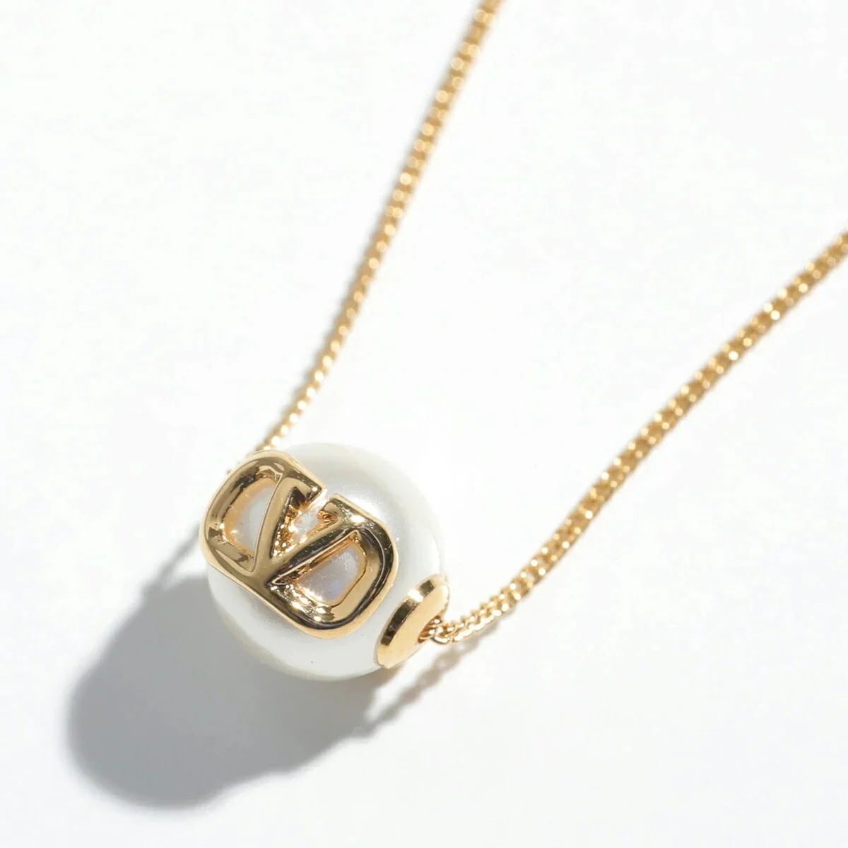 VALENTINO ヴァレンティノ ネックレス 5W2J0W81 DHC レディース Vロゴ パール ペンダント アクセサリー 0O3 【mega】 30,672円