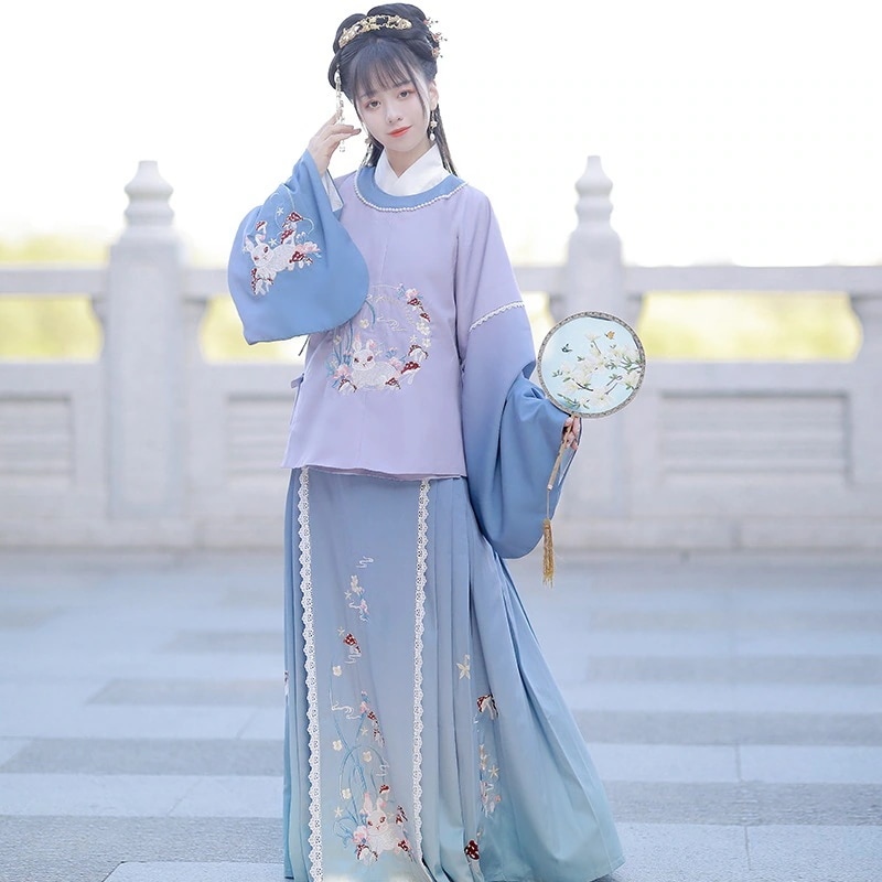 送 料 無 料正規品メンズレディースキッズ稚兎丸首明製服レディース重工刺繍ショートジャケット馬面スカート秋