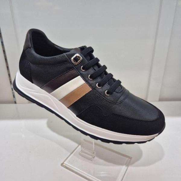 HC11 牛革メンズスニーカー K3W4U5Y3919 (45902395)